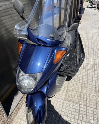 Scooter Honda Pantheon 125