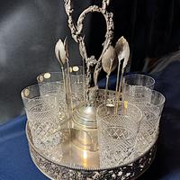 Portabicchieri argento 800 e bicchieri di Boemia