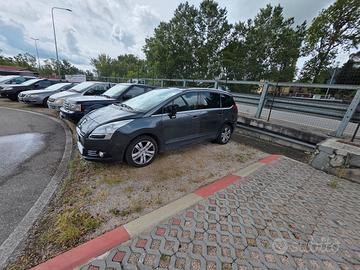 Peugeot 5008 2.0 HDi 7 posti