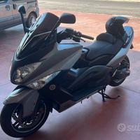 Yamaha TMax 2009