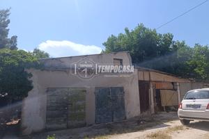 Casa Indipendente con terreni annessi