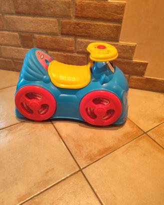 Macchinina per bambini 