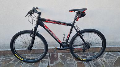 Bicicletta. Merida MTB