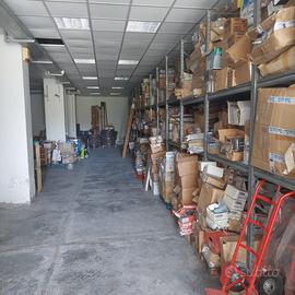 Locale deposito Santa Maria La Stella-Acireale