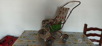 Passeggino vintage per bambole
