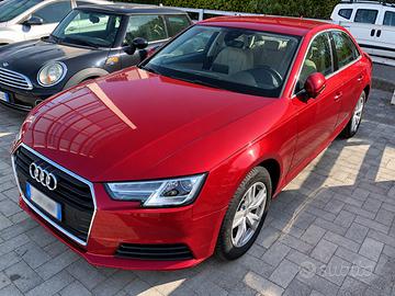 Audi A4 2.0 TDI 122 CV Business Limousine