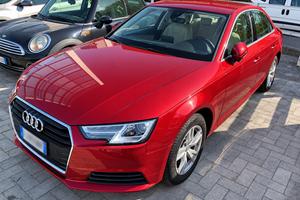Audi A4 2.0 TDI 122 CV Business Limousine