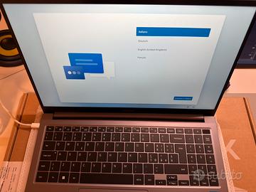 Samsung Galaxy Book4 - Mai Usato