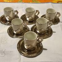 6 tazzine + zuccheriera in porcellana Vintage.