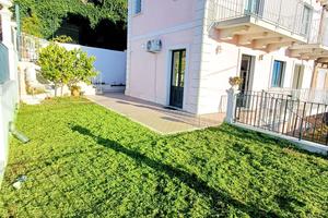 Villa bifamiliare - Sant'Alfio