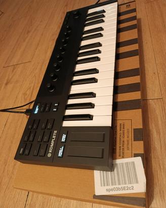 Native Instruments keyboard 32 Bundle Ableton lite