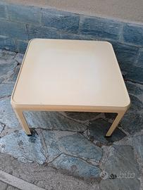 tavolino kartell