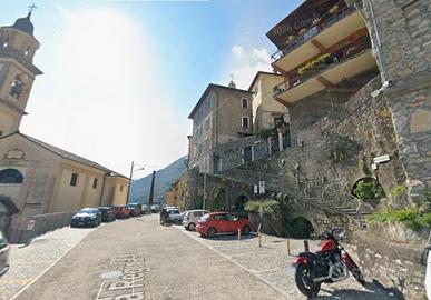 Trilocale in prvc di Como-balcone e terrazzo