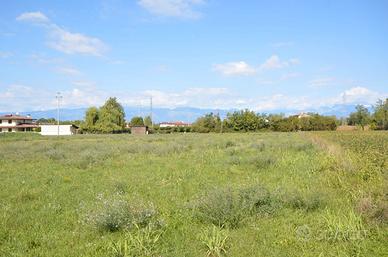 Terreno residenziale