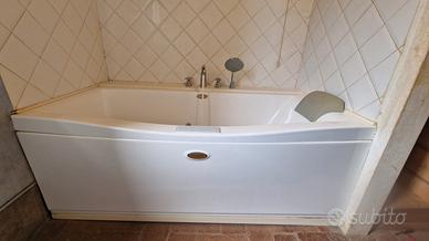 jacuzzi vasca idromassaggio 
