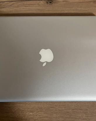 Macbook pro mid 2009 13” con SSD crucial 250gb