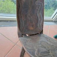 Sedia Etnica in legno intagliato