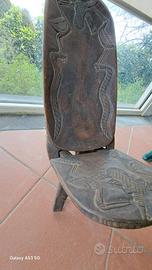 Sedia Etnica in legno intagliato