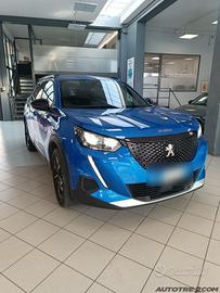 Peugeot 2008 BlueHDi 130 EAT8 Allure - autom -