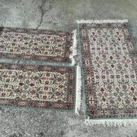 Tappeti simili persiani