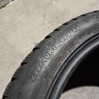 N.4 Pneumatici Kumho 255/40 R18 99V XL