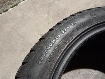 N.4 Pneumatici Kumho 255/40 R18 99V XL