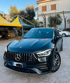 MERCEDES GLA 35 AMG PREMIUM