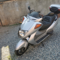 Scooter Peugeot SV 250