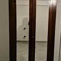 Armadio arte povera a due ante con specchi