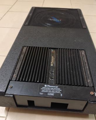 subwoofer amplificato