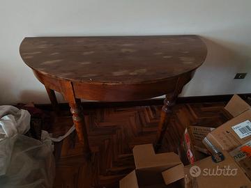 Ripiano semicircolare, antico