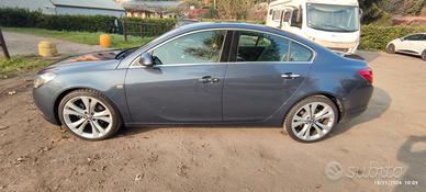 OPEL Insignia - 2010