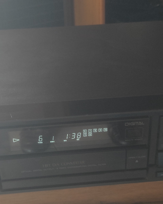 Aiwa compact Disc player xc700