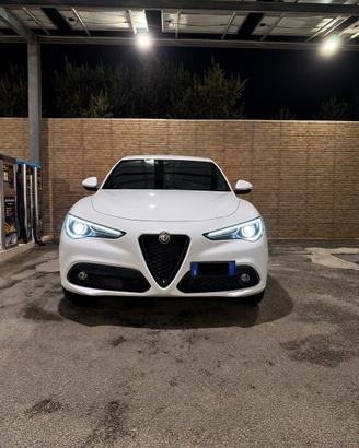Alfa romeo stelvio 2.2 diesel 210 cv q4 veloce