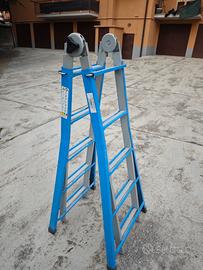 Scala telescopica d'acciaio 