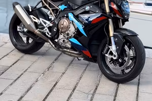 BMW S1000R