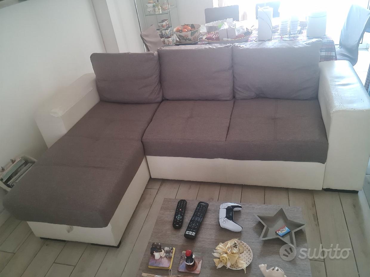Divano letto angolare Mobili usati