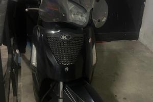 Scooter Kymco people
