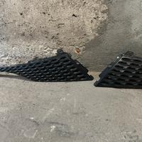 Nissan  juk.  Faro post sx.