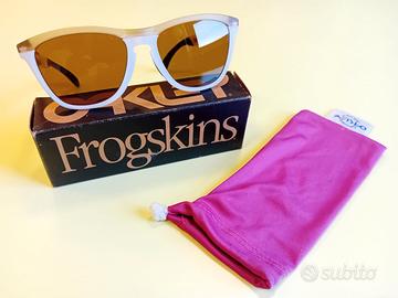 Oakley Frogskins Range OO9284
