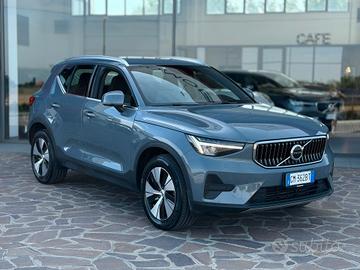 Volvo XC40 Recharge Plug-in Hybrid autocarro N1