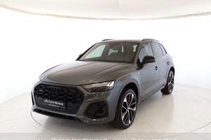 Audi Q5 40 2.0 tfsi mhev 12V Identity Black q...