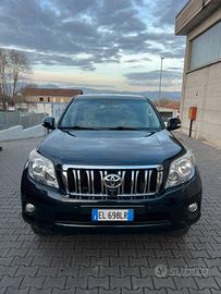 Toyota land cruiser KDJ150