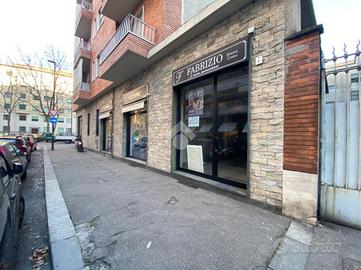 NEGOZIO A TORINO