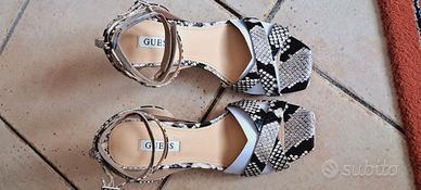 Sandali GUESS
