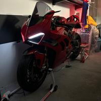 Ducati Panigale V4s