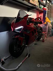 Ducati Panigale V4s