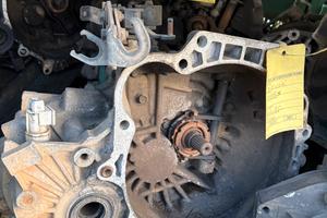 CAMBIO HYUNDAI MATRIX 1.5 DIESEL ANNO:2004