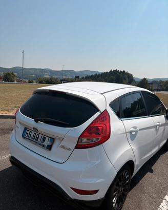 Ford fiesta mk6 2011 titanium