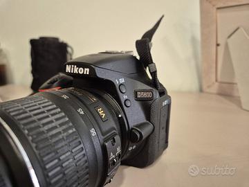 Nikon D5600 con 18-55mm